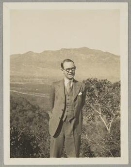 Gareth Vaughan Jones in California