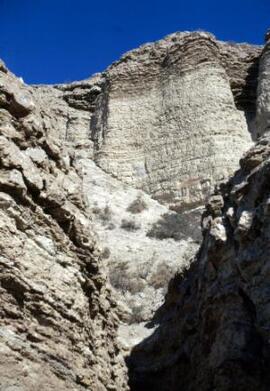 [The Cliffs, Lle Cul]