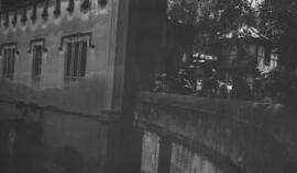 [David & Margaret Lloyd George at the bearpit, Bern]